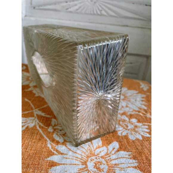 Vintage MCM clear Lucite Sunburst Pattern Tissue Box Cover - Picture 5 of 10
